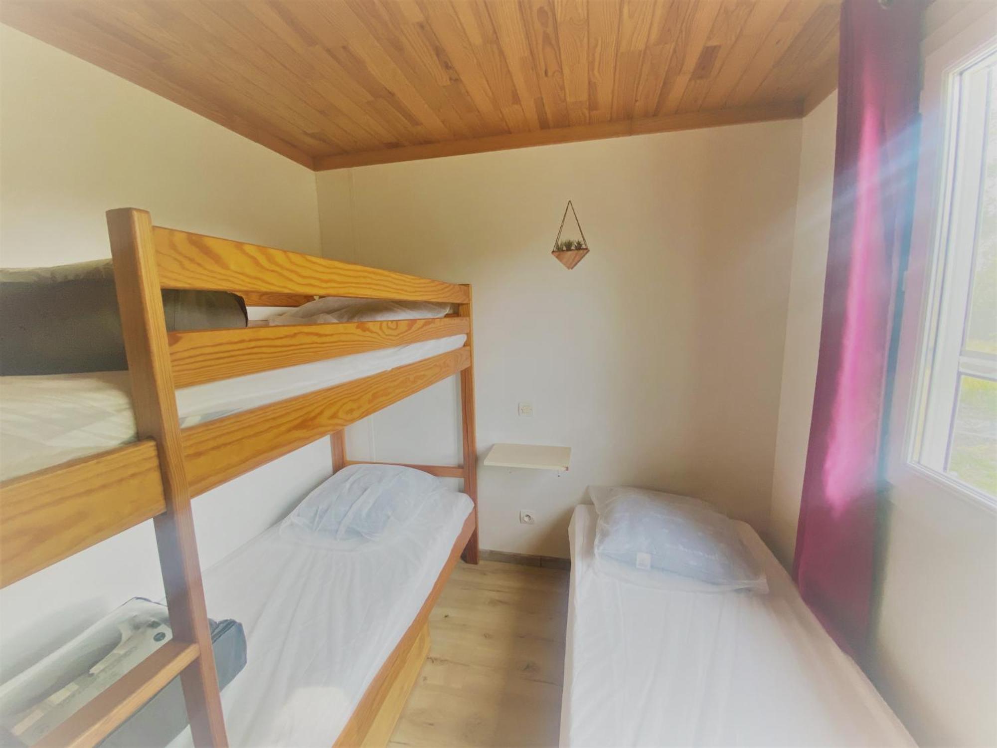 Camping Familial Les Chalets D'Uza Exterior foto