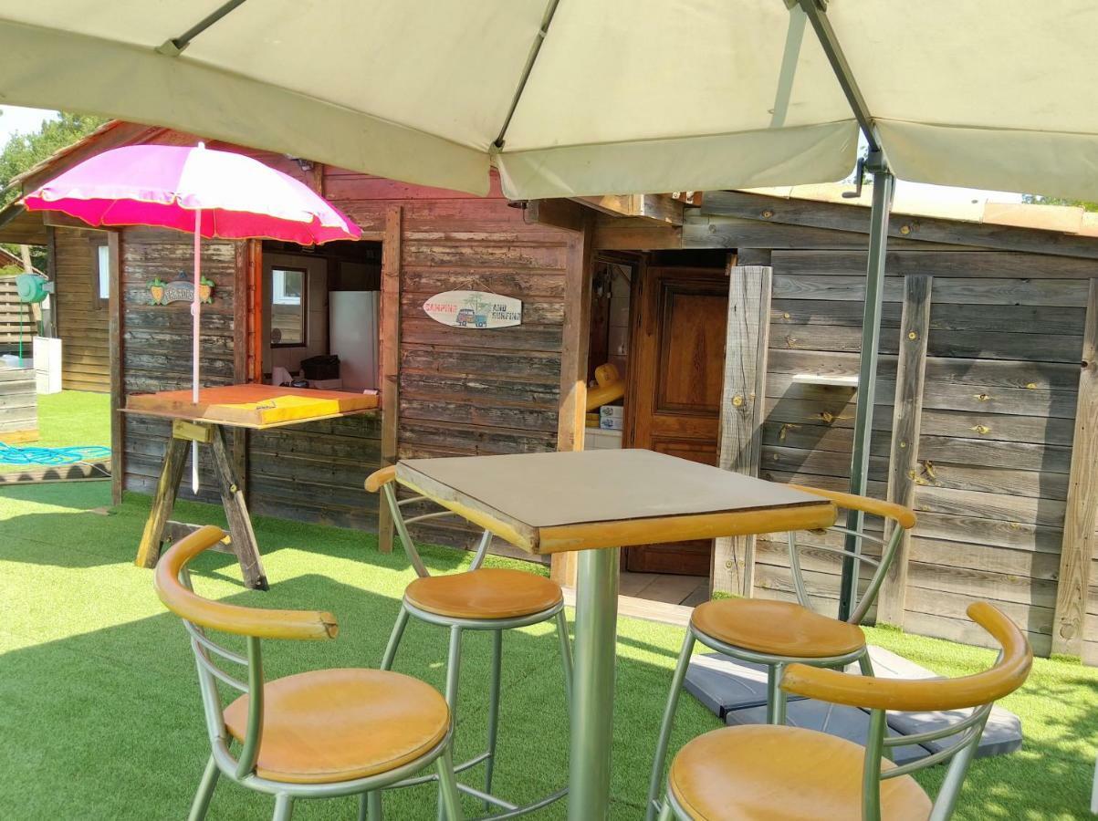Camping Familial Les Chalets D'Uza Exterior foto